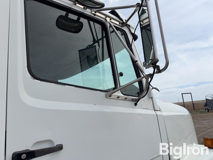 1991-freightliner-flc112-image-19