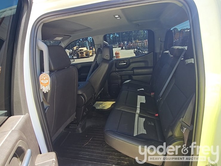 2022-chevrolet-silverado-1500-image-34