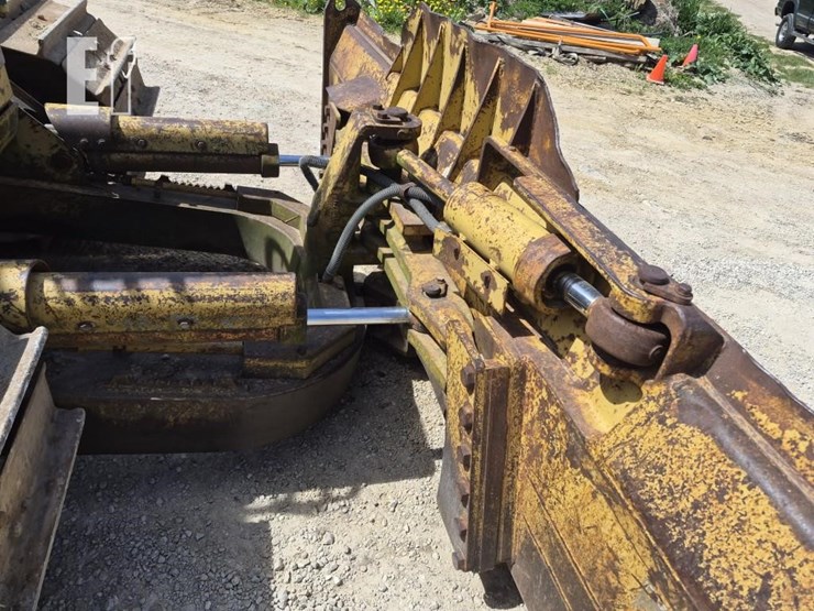 1992-caterpillar-d4h-image-9
