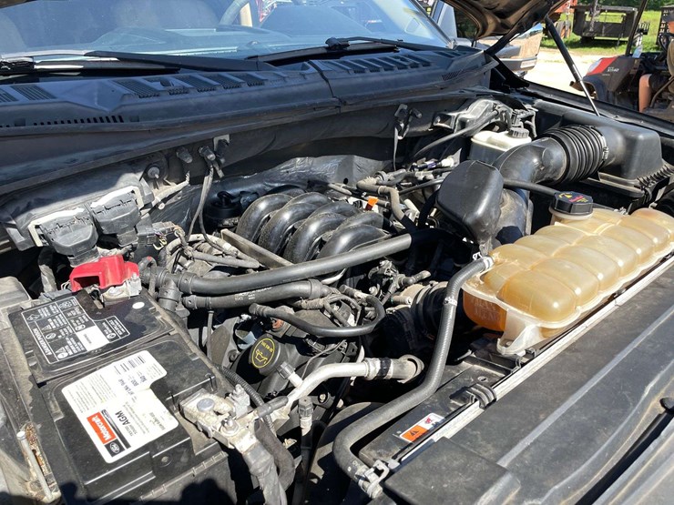 2017-ford-f150-image-8