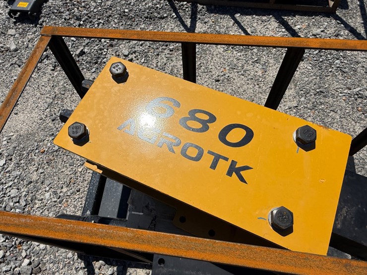 #45360-•-unused-agt-sshh680-skid-steer-breaker-sshh68026020502a-image-5