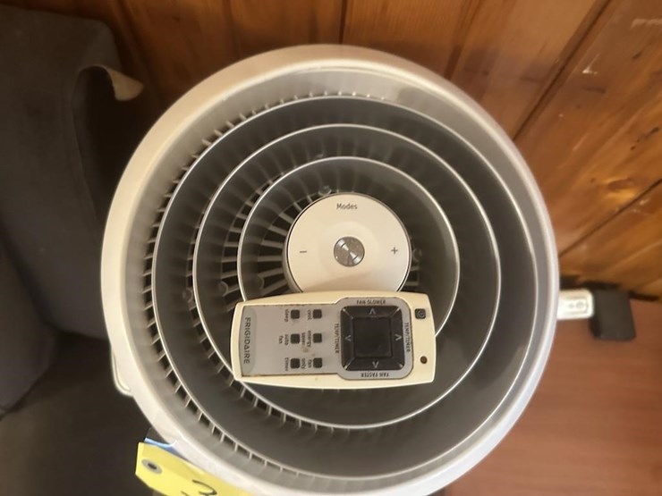 frigidaire-gallery-air-purifier-image-3