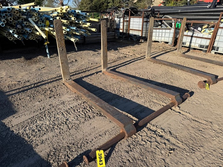 #3943-•-approx-48"-loader-forks-image-7