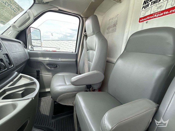 2011-ford-e450-image-21