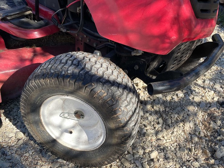 #6941-•-toro-riding-lawn-mower-image-15