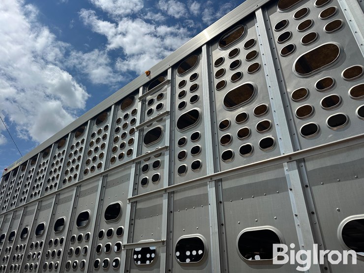 2012-eby-livestock-trailer-image-14