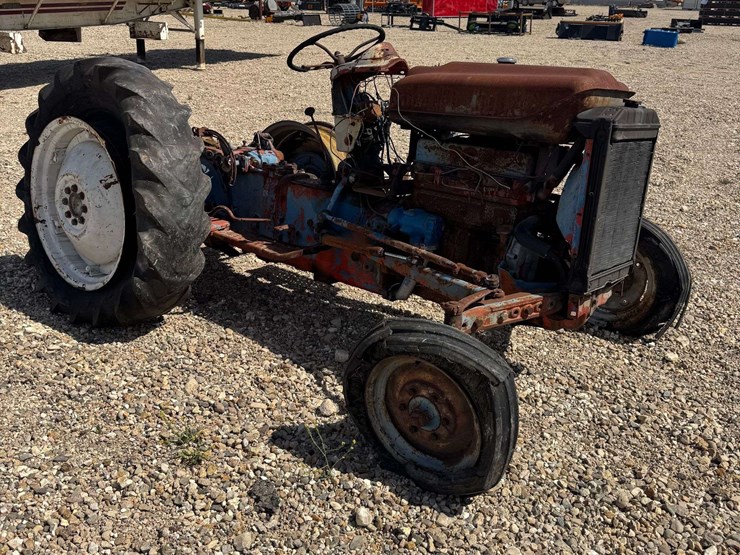 ford-850-image-4