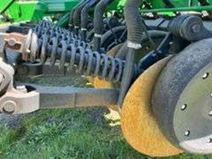 john-deere-1590-image-3