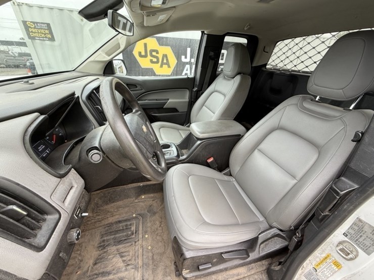 2016-chevrolet-colorado-image-24