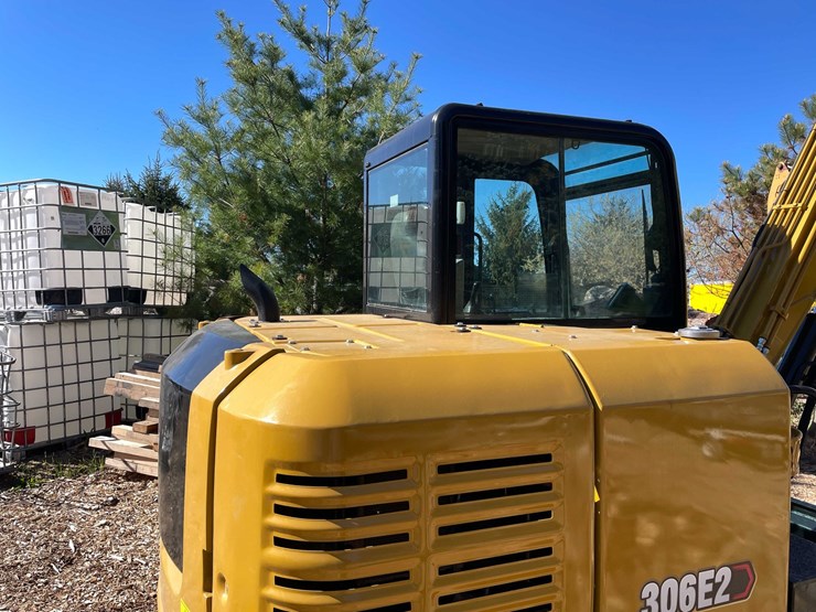#6930-•-cat-306e2-excavator-image-17
