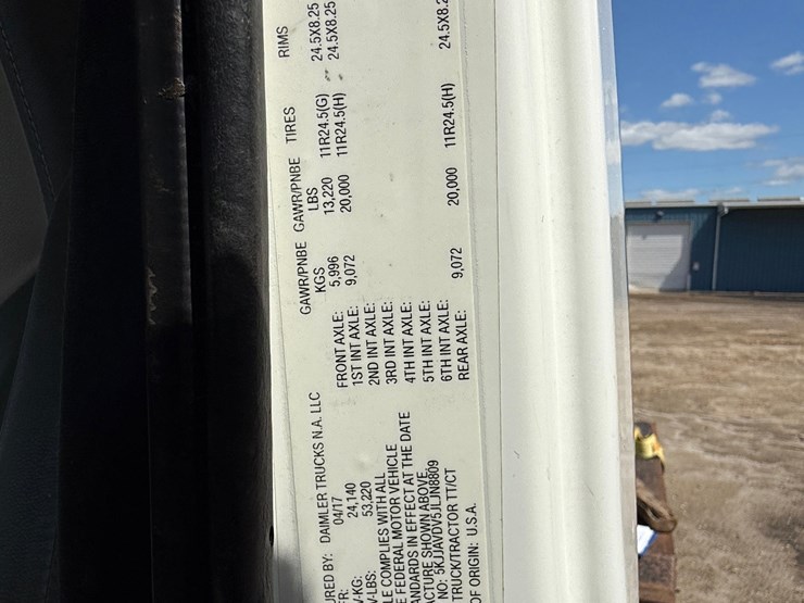 2018-western-star-4700-image-18