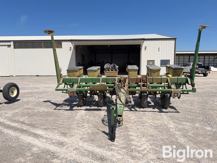 john-deere-7000-image-2