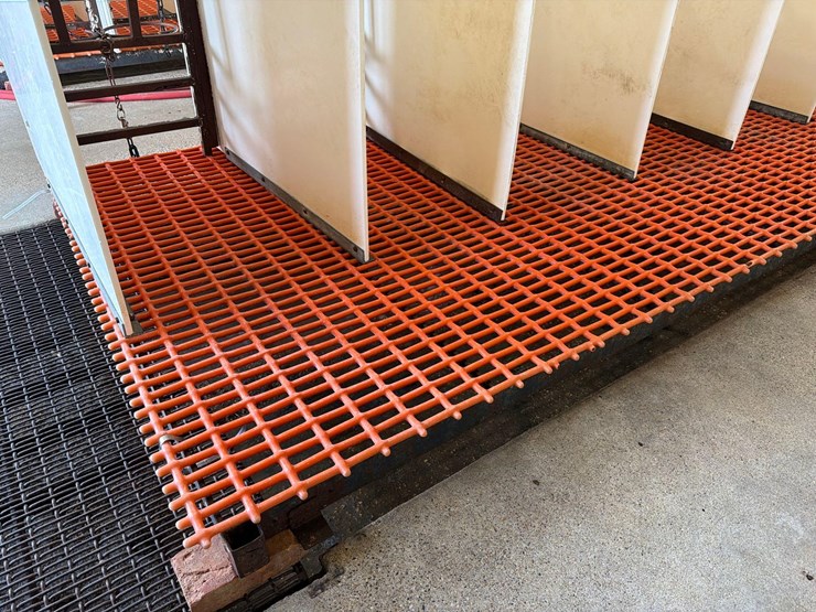 10-sections-of-orange-metal-floor-grate-image-1