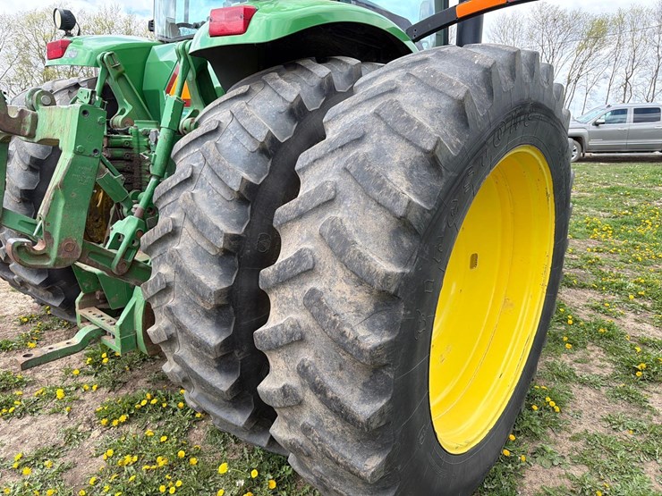 john-deere-8320-image-15