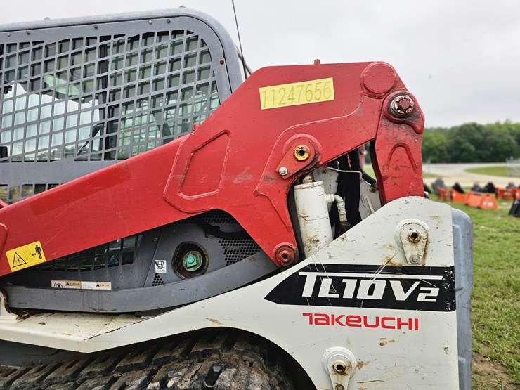 takeuchi-tl10v2-image-8