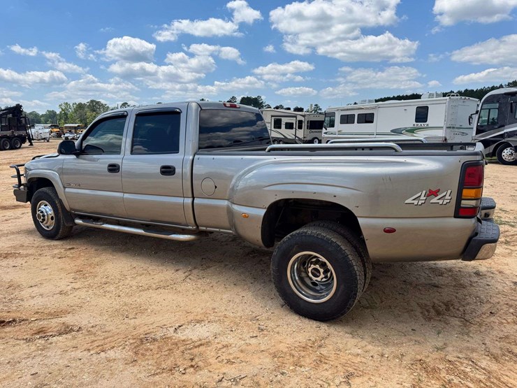 2002-gmc-sierra-3500-image-4