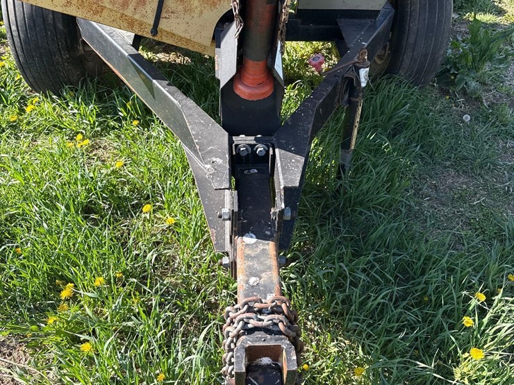 tyler-10-ton-fertilizer-spreader-image-15