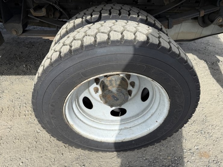 2005-ford-f550-xl-sd-image-18