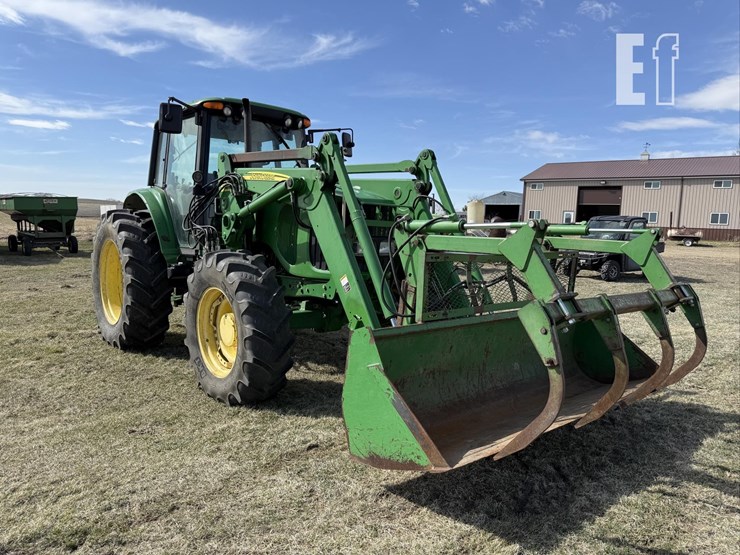 2005-john-deere-7420-image-2