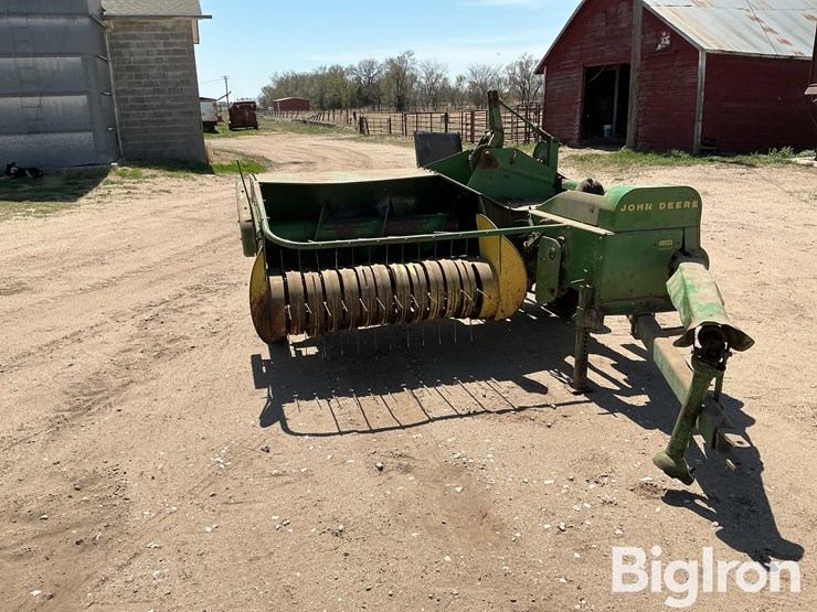 john-deere-24t-image-3