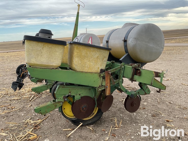 john-deere-7000-image-4