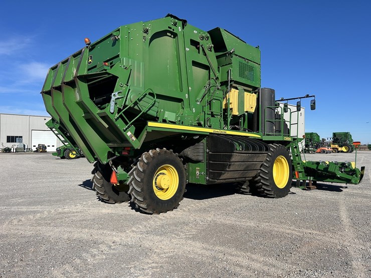 2018-john-deere-cs690-image-3