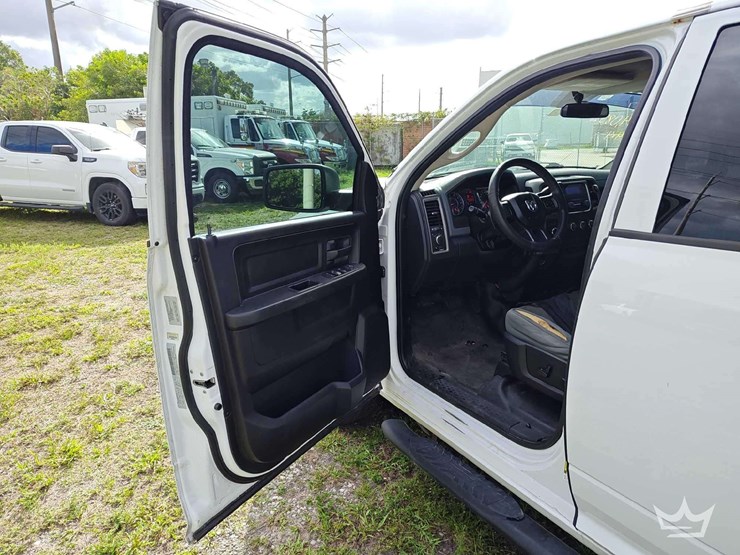 2017-dodge-ram-1500-image-25