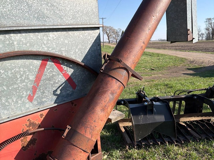57”-x-7ft-auger-wagon-image-8