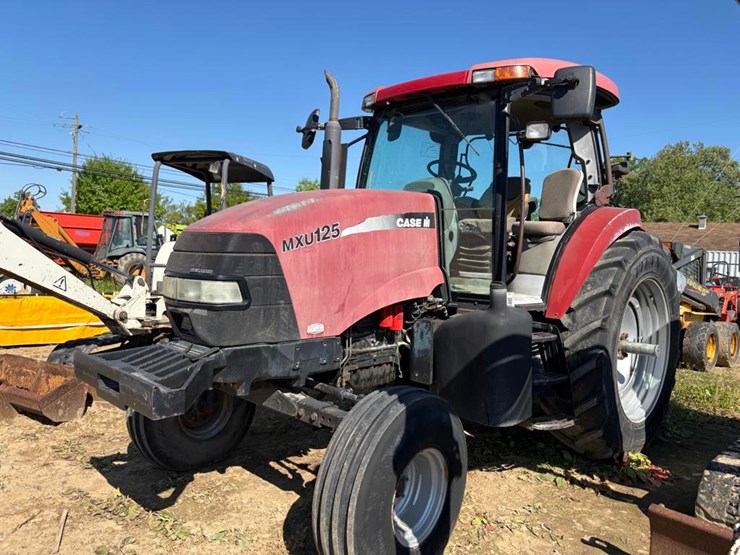 case-mxu125-tractor-image-1