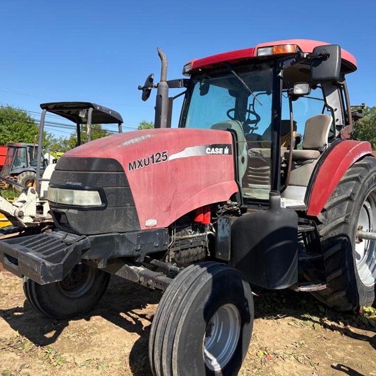 Case MXU125 Tractor