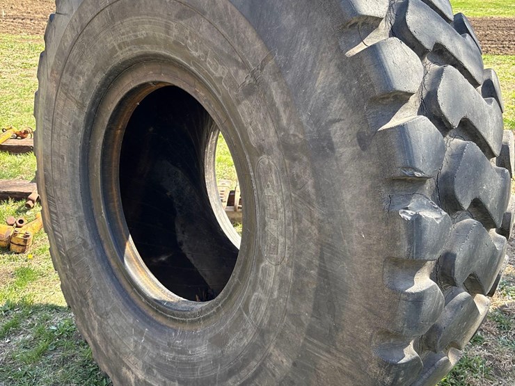 michelin-23.5-r25-spare-tire-image-4