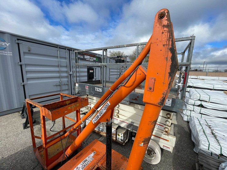 #9000-•-forklift-aerial-lift-bucket-(o7)-image-9