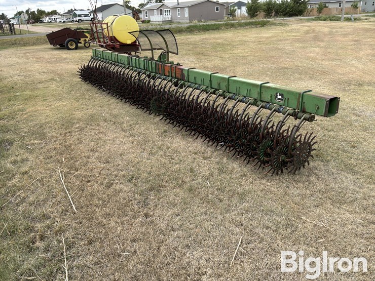 john-deere-400-image-5