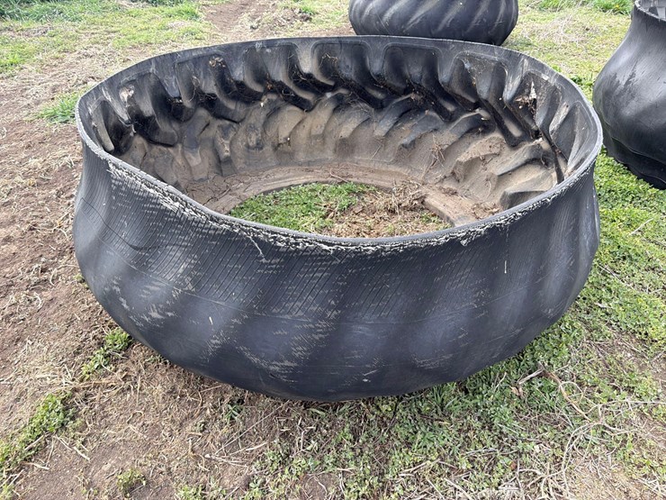 5-tire-feed-bunks-image-5