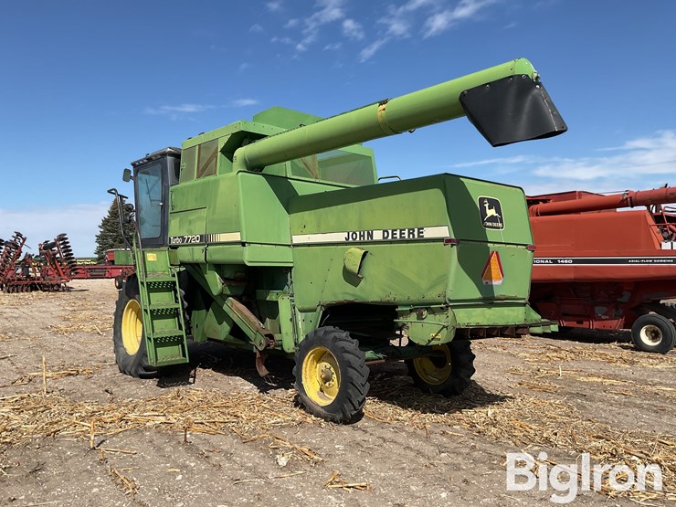 1980-john-deere-7720-image-7