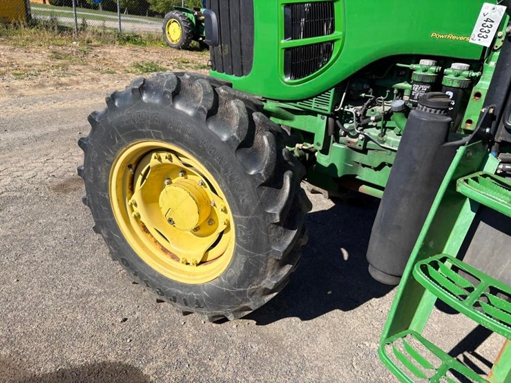 john-deere-6115d-image-9