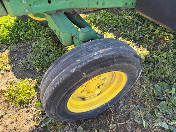 john-deere-6405-image-6