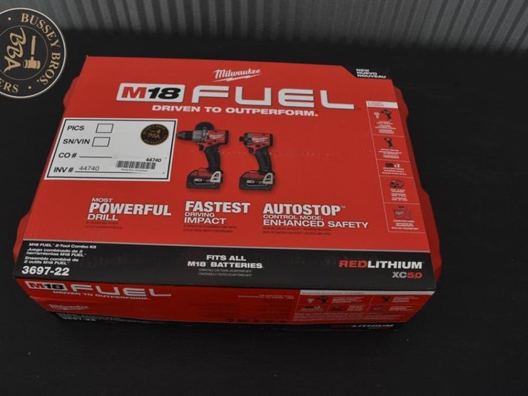 milwaukee-drill-combo-kit-44740-image-1
