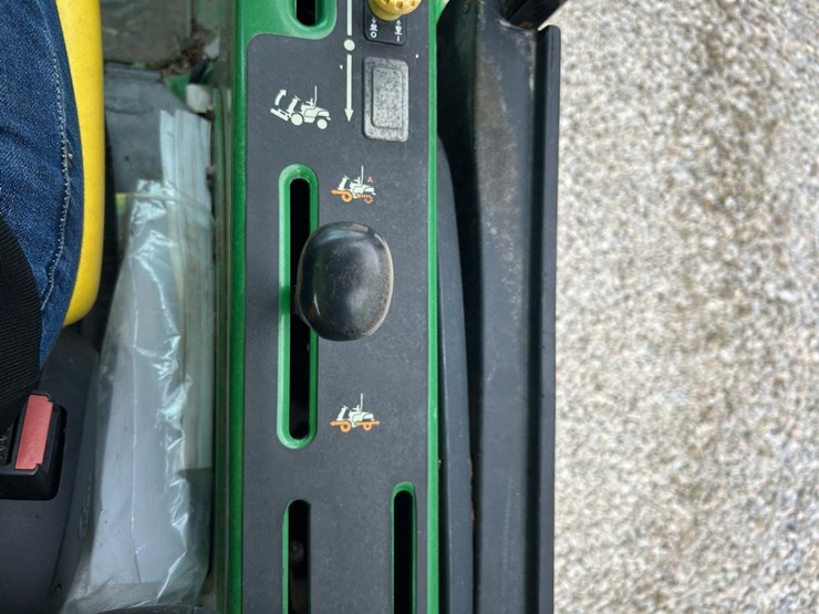 john-deere-1445-image-22