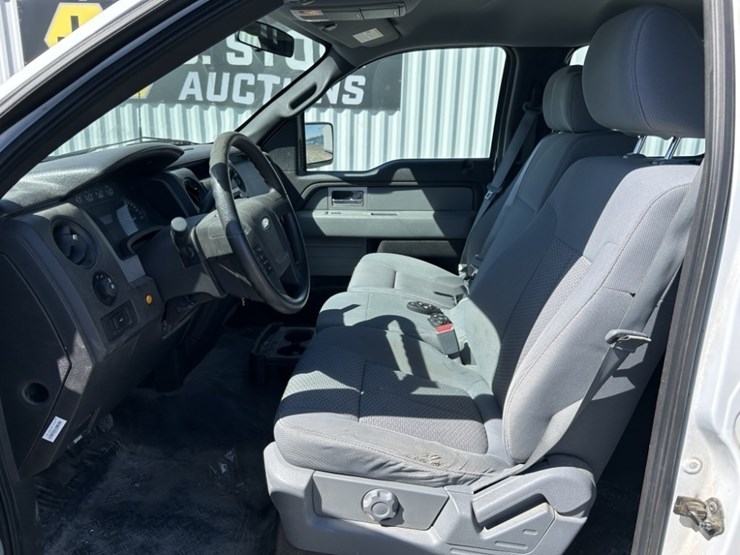 2011-ford-f150-xl-image-13