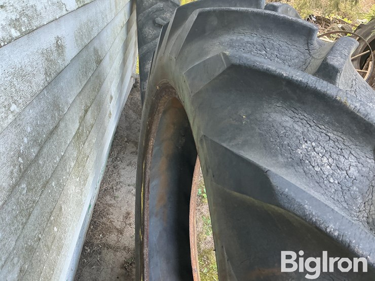 11.2-38-tractor-tires-image-8