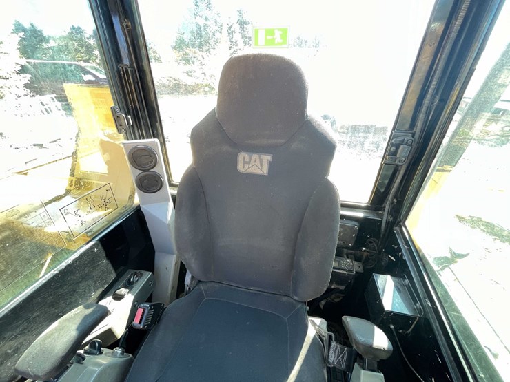#6930-•-cat-306e2-excavator-image-61