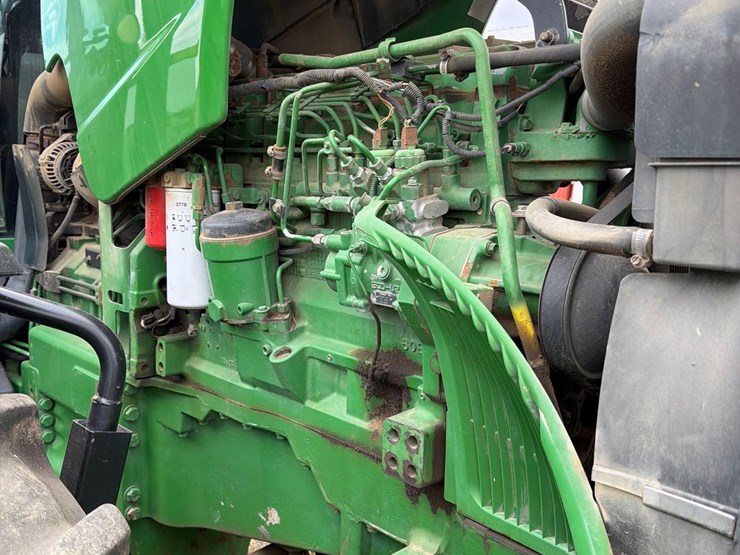 john-deere-8320-image-36