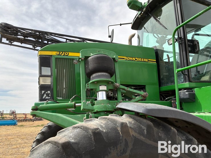 john-deere-4710-image-9