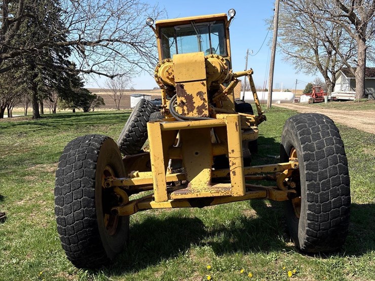 caterpillar-12f-image-2