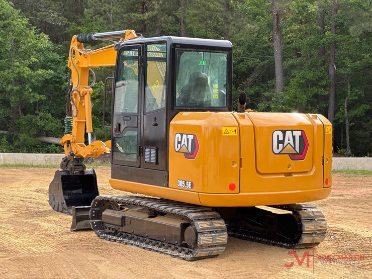 2021-caterpillar-305.5-image-1