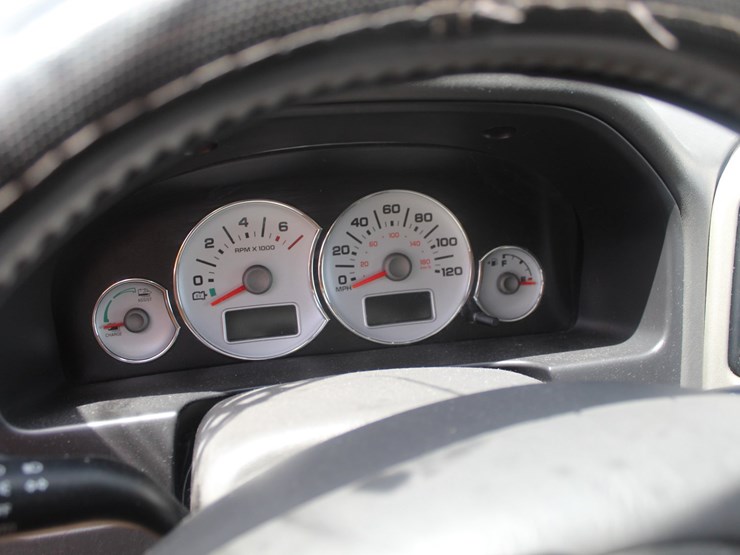 2007-ford-escape-image-16