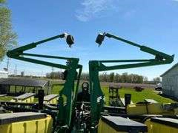 john-deere-1760-image-6