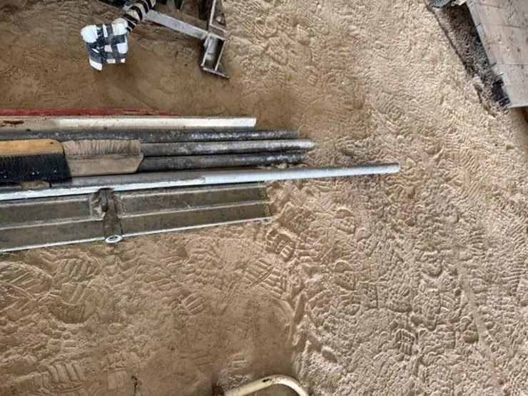 concrete-trowel-&-tools-image-3