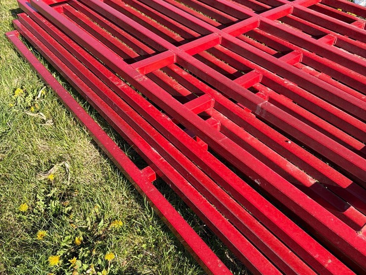 5-14ft-livestock-gates-image-3